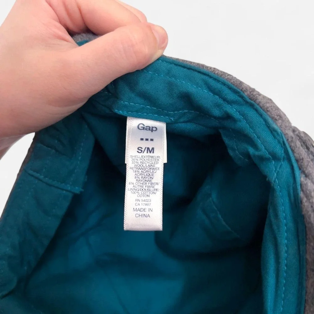 Y2K Old Navy Gray Baker Boy Hat from Year 2010